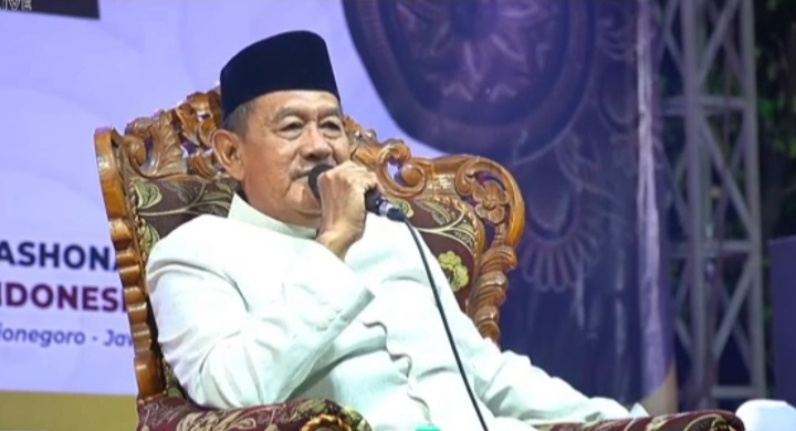 Pesan KH Ubaidillah Faqih Langitan di Haul Menak Anggrung Padangan